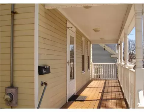 38 Glen Rd, Woonsocket, RI 02895 photo 3