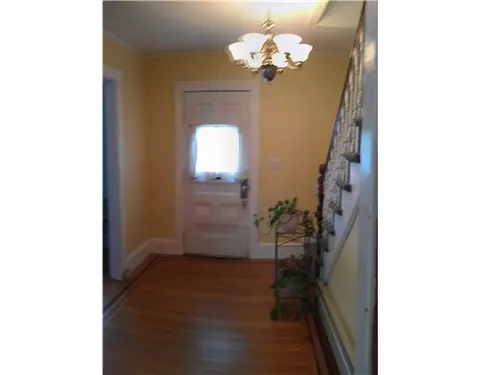 38 Glen Rd, Woonsocket, RI 02895 photo 5
