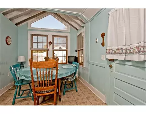 45 Benson Ave, Westerly, RI 02891 photo 8