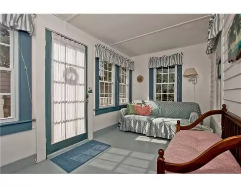 45 Benson Ave, Westerly, RI 02891 photo 2
