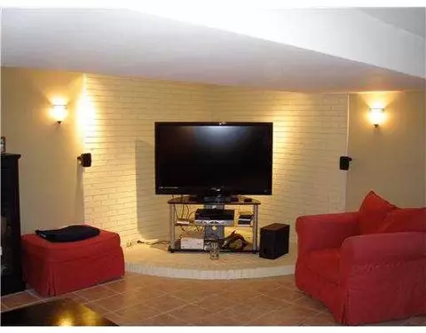 21 Ellen Ln, Cranston, RI 02921 photo 9