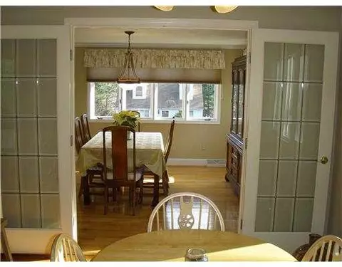 21 Ellen Ln, Cranston, RI 02921 photo 6