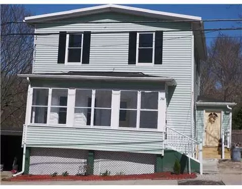 284 Transit St, Woonsocket, RI 02895 photo 2