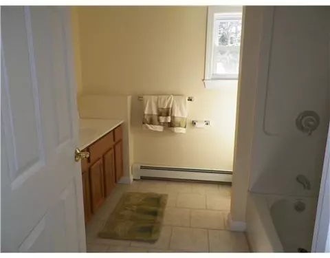 284 Transit St, Woonsocket, RI 02895 photo 13