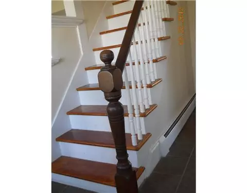 654 Sandy Ln, Warwick, RI 02889 photo 4