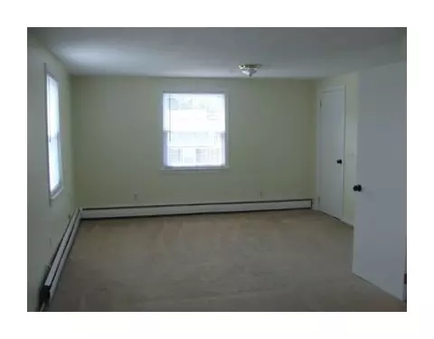 265 Chapmans Ave, Warwick, RI 02886 photo 7