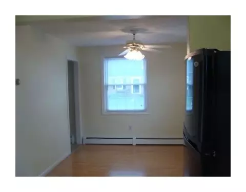 265 Chapmans Ave, Warwick, RI 02886 photo 3