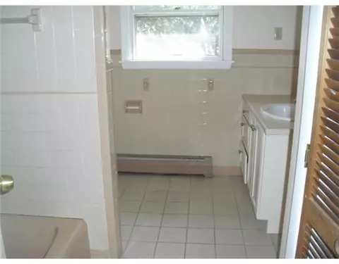 25 W Main Rd, Little Compton, RI 02837 photo 5