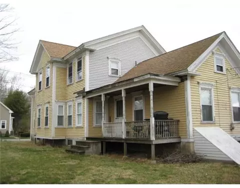 27 Maple St, Coventry, RI 02816 photo 2