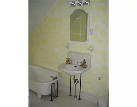 27 Maple St, Coventry, RI 02816 photo 17