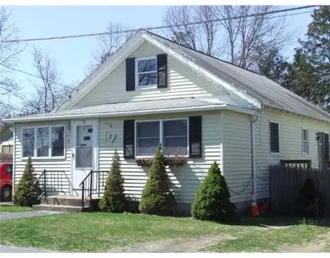 9 Call St, Warwick, RI 02889 photo 1
