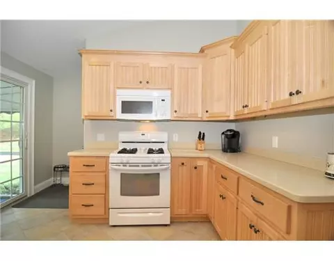 20 Ada Dr, Glocester, RI 02814 photo 16