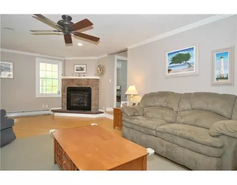 20 Ada Dr, Glocester, RI 02814 photo 18