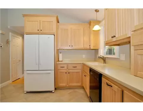 20 Ada Dr, Glocester, RI 02814 photo 13