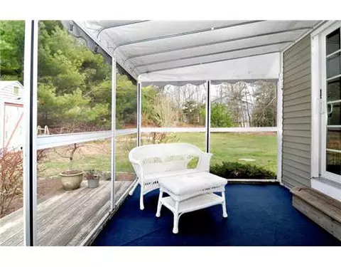 20 Ada Dr, Glocester, RI 02814 photo 6