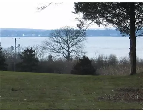 100 Gray St, Warwick, RI 02889 photo 4