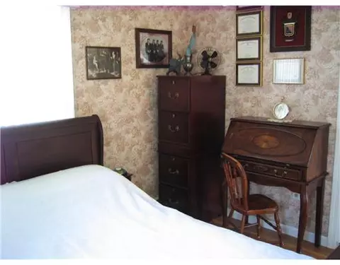 100 Gray St, Warwick, RI 02889 photo 11
