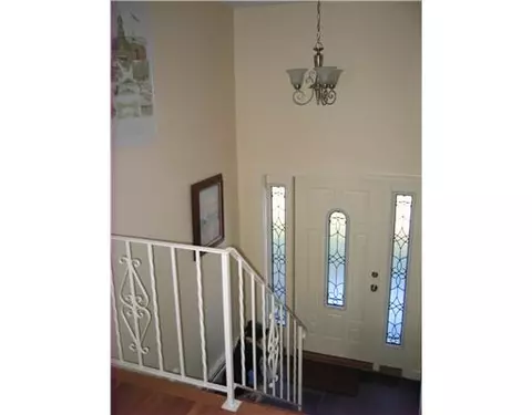 100 Gray St, Warwick, RI 02889 photo 9