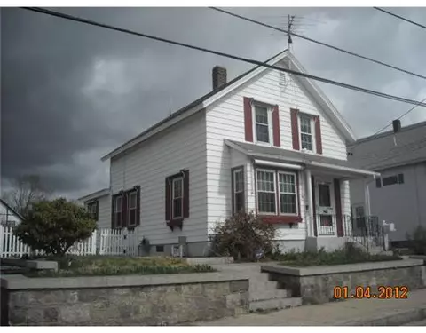 66 Vose St, Woonsocket, RI 02895 photo 1