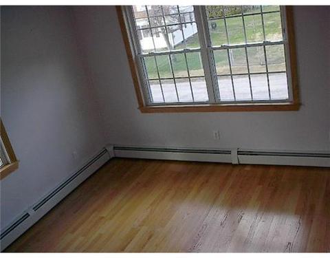 57 Armand St, Woonsocket, RI 02895 photo 5