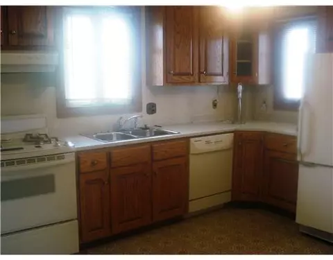 281 Adams St, Woonsocket, RI 02895 photo 8