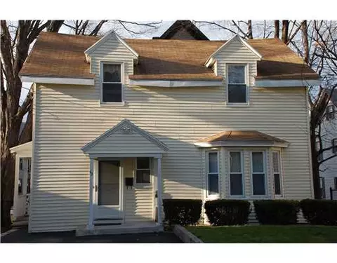 43 Dexter St, Woonsocket, RI 02895 photo 2