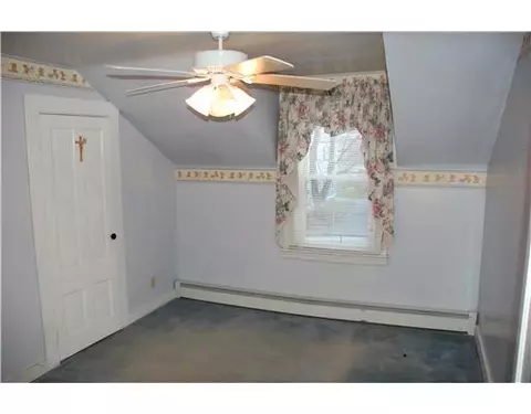 43 Dexter St, Woonsocket, RI 02895 photo 8