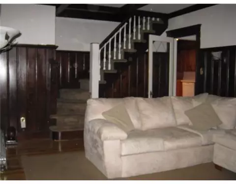 124 Rutland St, Woonsocket, RI 02895 photo 9