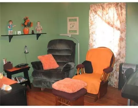 197 Capwell Ave, Woonsocket, RI 02895 photo 11