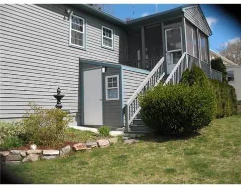 197 Capwell Ave, Woonsocket, RI 02895 photo 2