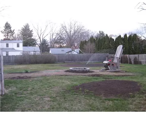 112 Milton Rd, Warwick, RI 02888 photo 9