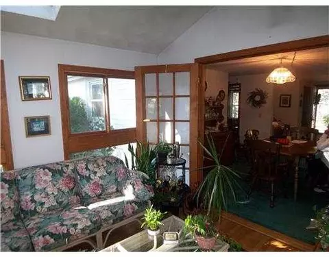 26 Forbes St, Warwick, RI 02886 photo 19