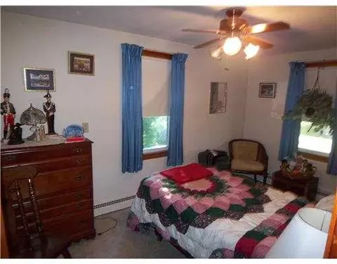 26 Forbes St, Warwick, RI 02886 photo 10