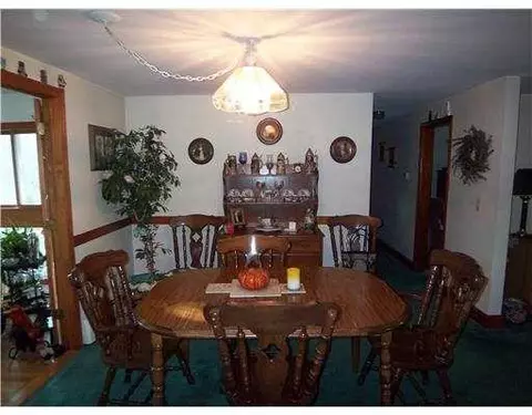 26 Forbes St, Warwick, RI 02886 photo 6