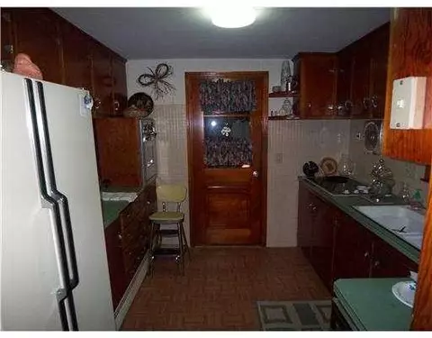 26 Forbes St, Warwick, RI 02886 photo 7
