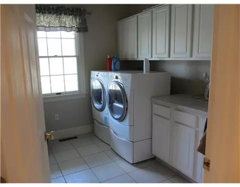 81 Prides Crossing Lane Ln, Saunderstown, RI 02874 photo 18