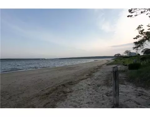 40 Sylvia Dr, Warwick, RI 02886 photo 6