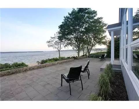 40 Sylvia Dr, Warwick, RI 02886 photo 9