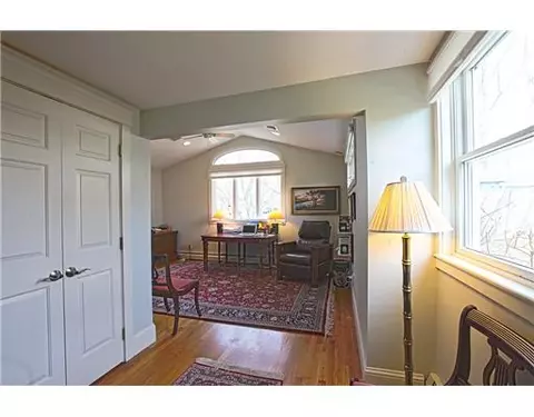 40 Sylvia Dr, Warwick, RI 02886 photo 17