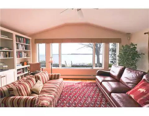 40 Sylvia Dr, Warwick, RI 02886 photo 15