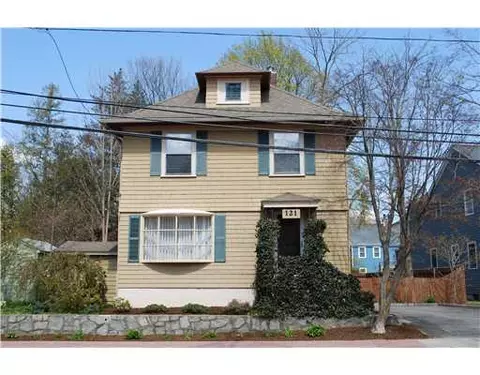121 Post Rd, Warwick, RI 02888 photo 1