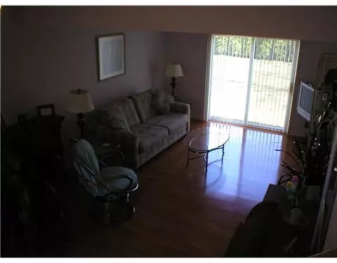 11 Devon Ct, Warwick, RI 02889 photo 2