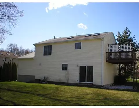 11 Devon Ct, Warwick, RI 02889 photo 6