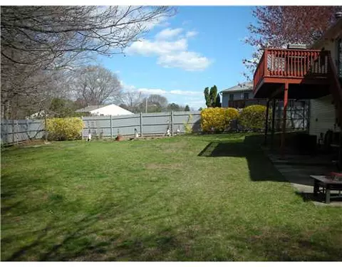 3 Longfellow Dr, Coventry, RI 02816 photo 9