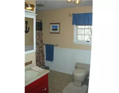 3 Longfellow Dr, Coventry, RI 02816 photo 6