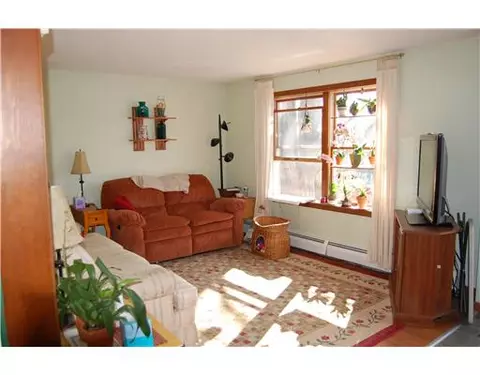 5 Ava St, Westerly, RI 02891 photo 4