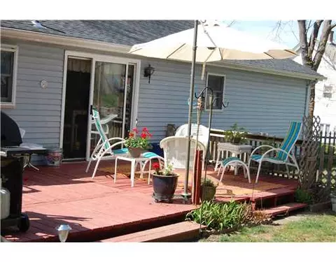 5 Ava St, Westerly, RI 02891 photo 9