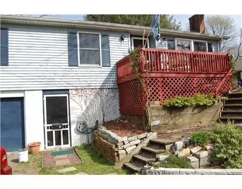 5 Ava St, Westerly, RI 02891 photo 2
