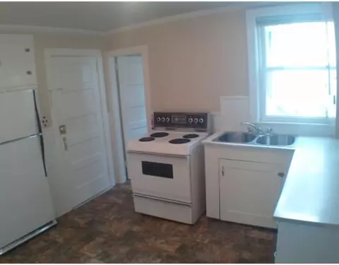 141 Grove St, Woonsocket, RI 02895 photo 2