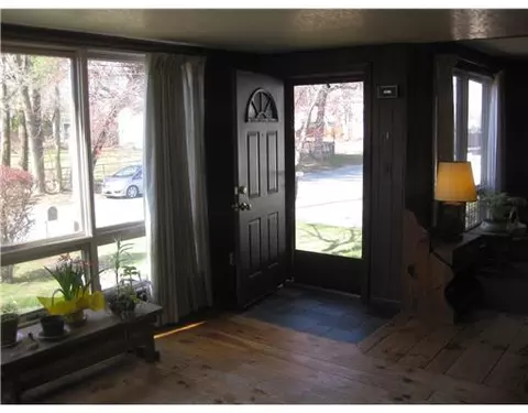 21 Sutton Ave, Warwick, RI 02889 photo 11